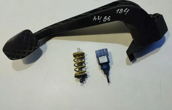 Audi A4 S4 B6 8E 8H Clutch pedal 8E1721316 8E0927189