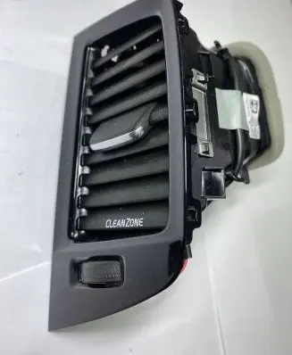 Volvo XC90 Dash center air vent grill 31363715 32277973
