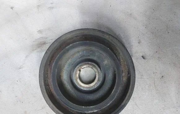 Ford Galaxy Crankshaft pulley 8928