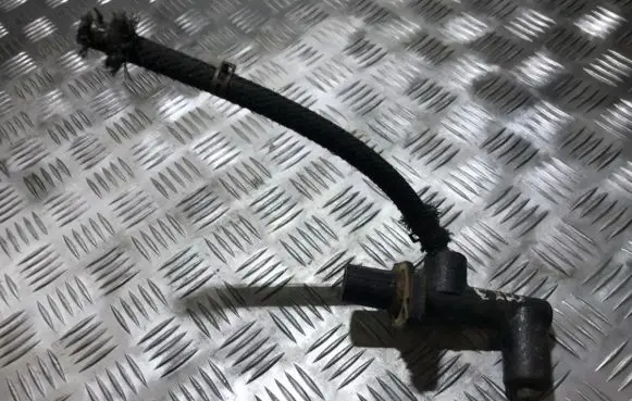 Clutch master cylinder