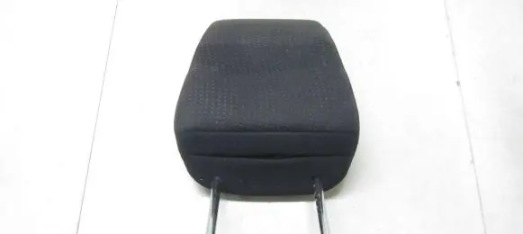Honda CR-V Front seat headrest 