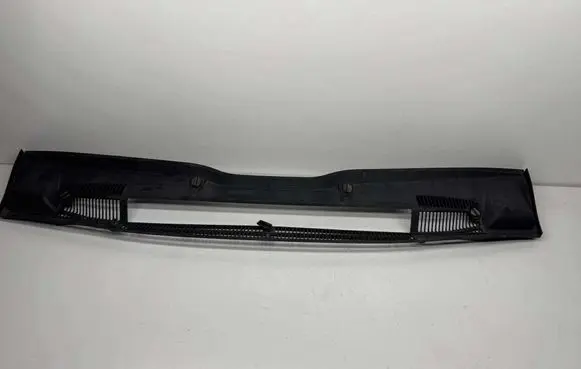 BMW X5 E53 Wiper trim 8409048