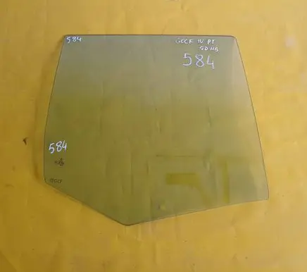 Volkswagen Golf IV Rear door window glass