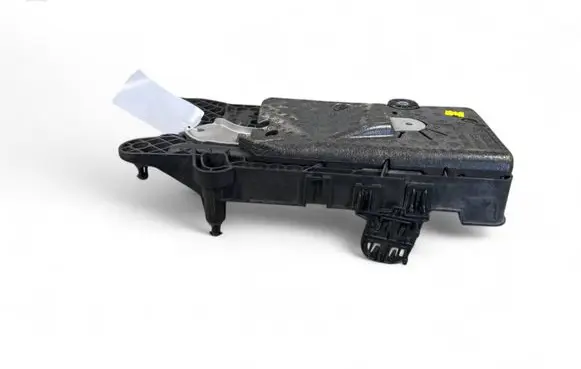Battery tray