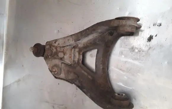 Renault Kangoo I Front lower control arm/wishbone