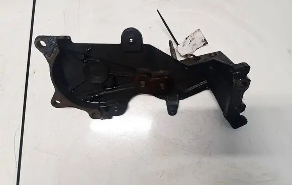 Toyota Avensis T250 Engine mounting bracket 123150G010