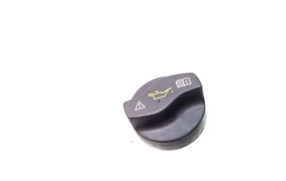 Mercedes-Benz CLS C218 X218 Oil filler cap A0000101585