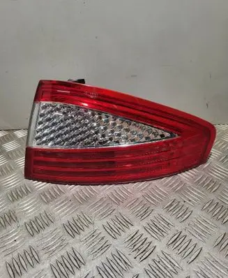 Ford Mondeo MK IV Rear/tail lights
