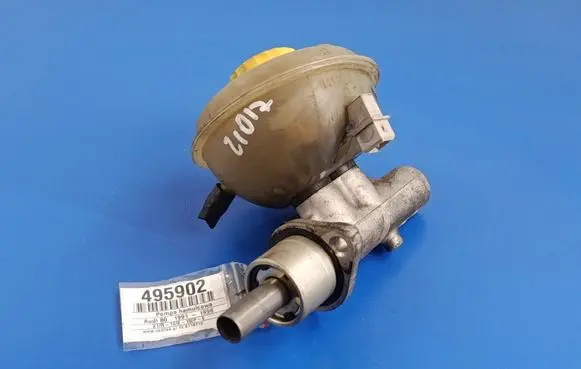 Audi 80 90 S2 B4 Master brake cylinder