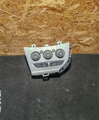 Ford Focus Climate control unit CJ5T19980AK