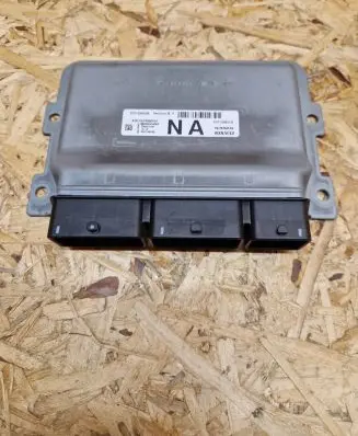 Renault Twingo III Engine control unit/module 237103621S A3C0253960001 A2C88542500