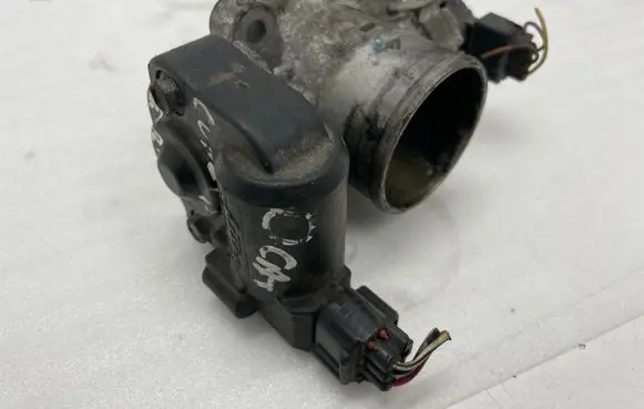 Toyota Corolla Verso E121 Engine shut-off valve PA612GF33