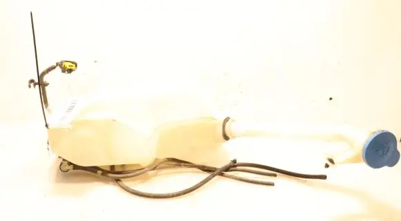 Windshield washer fluid reservoir/tank