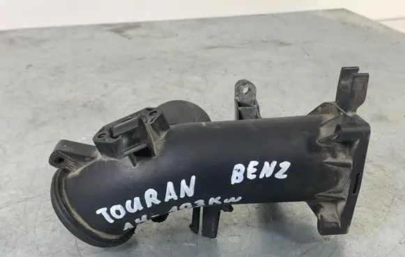 Volkswagen Touran I Engine coolant pipe/hose 03C145861