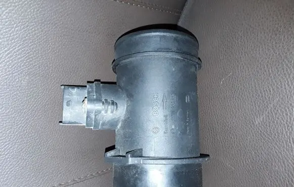 Land Rover Freelander Mass air flow meter 0281002182