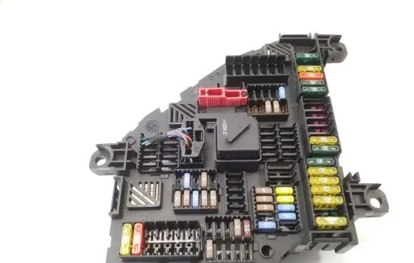 BMW X1 E84 Fuse module 925946903 9259469