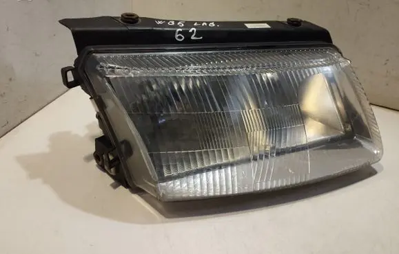 Volkswagen PASSAT B5 Headlight/headlamp