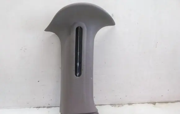Chrysler Voyager (B) pillar trim (top)