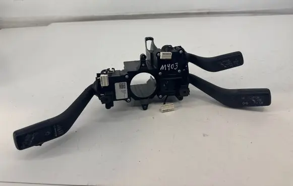 Volkswagen PASSAT B7 Wiper turn signal indicator stalk/switch 3C9953501BN