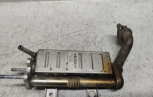 Toyota Verso EGR valve cooler 256010R020 13064130000