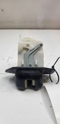 Nissan Leaf I (ZE0) Tailgate/trunk/boot lock/catch/latch