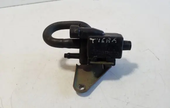 Opel Tigra A Vacuum valve 1993205P1