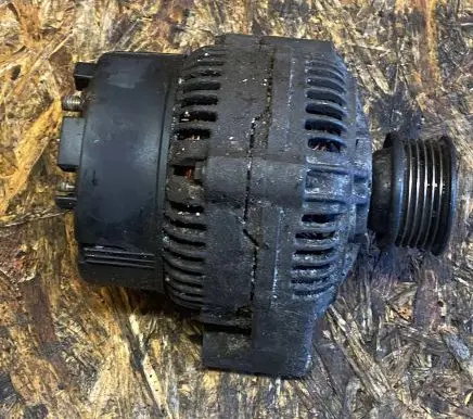 Mercedes-Benz E W124 Generator/alternator 0091543002 0123335003