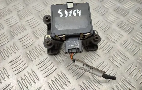 Volkswagen PASSAT B8 Distronic sensor radar 3Q0907561C