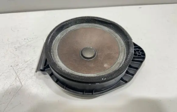Opel Astra J Front door speaker