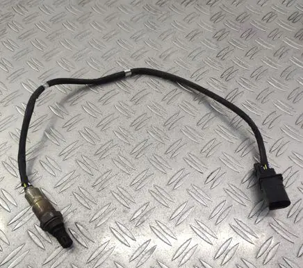 Volkswagen PASSAT B8 Lambda probe sensor 04L90626A2