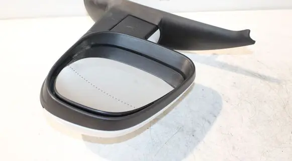 Front door electric wing mirror