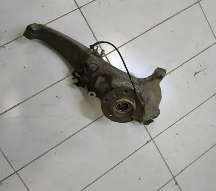 BMW 5 F10 F11 Front wheel hub spindle knuckle