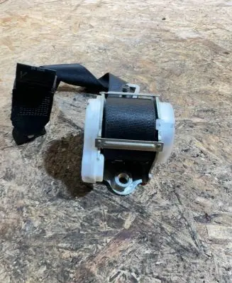 Opel Vectra C Front seatbelt 10316049
