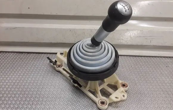 Mitsubishi Colt Gear shifter/selector MN178047