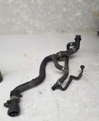 Audi A5 8T 8F Engine coolant pipe/hose 8K0122293F