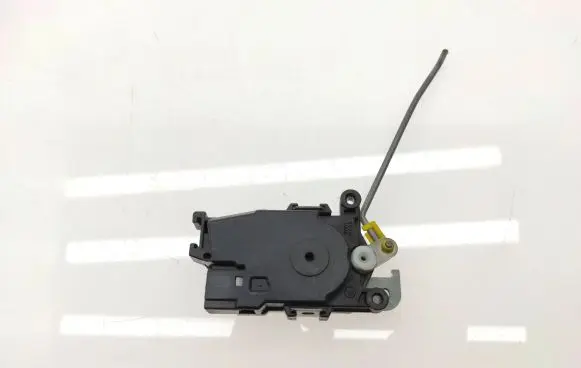 Subaru Forester SF Tailgate boot lock/latch motor 