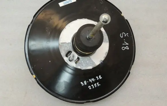 Skoda Superb B8 (3V) Brake booster 5Q1614105CK 5Q1614106B