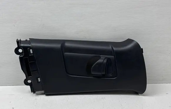 Toyota Highlander XU70 (B) pillar trim (top) 624100E090