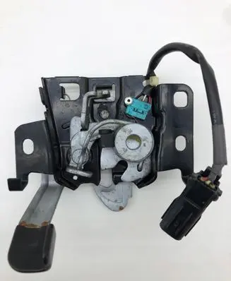 Suzuki Swift III Engine bonnet/hood lock/catch