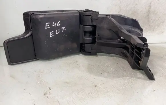 BMW 3 E46 Armrest 8213678 51168213678