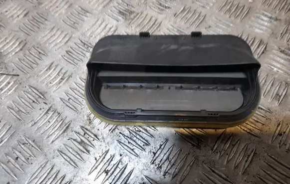 Mercedes-Benz CLA C117 X117 W117 Quarter panel pressure vent A1698300342