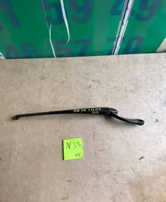 Audi A4 S4 B7 8E 8H Front wiper blade arm