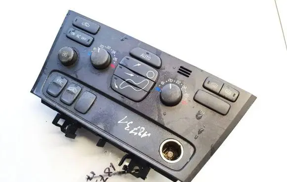 Volvo V70 Climate control unit 9452368