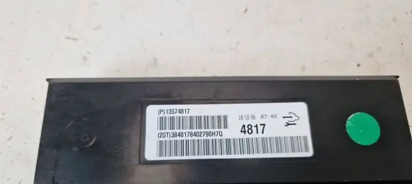 Saab 9-5 Coolant fan relay 13574817