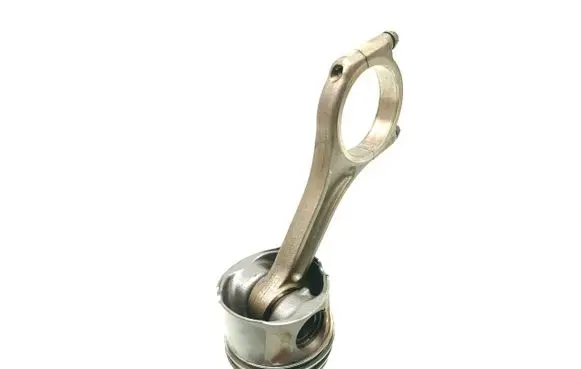 Land Rover Discovery 4 - LR4 Piston with connecting rod 