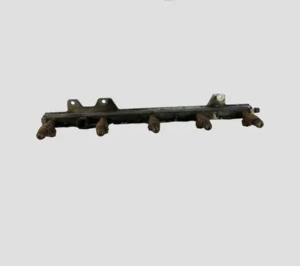 Volvo S60 Fuel main line pipe