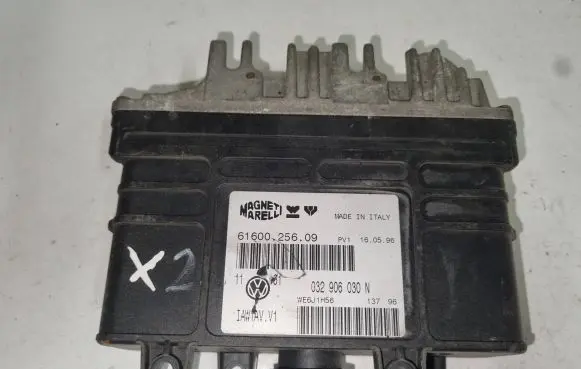 Volkswagen Golf III Engine control unit/module 032906030N 6160025609 WE6J1H56