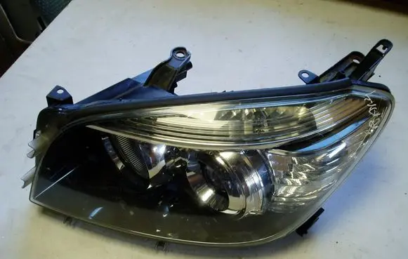 Toyota RAV 4 (XA30) Headlight/headlamp