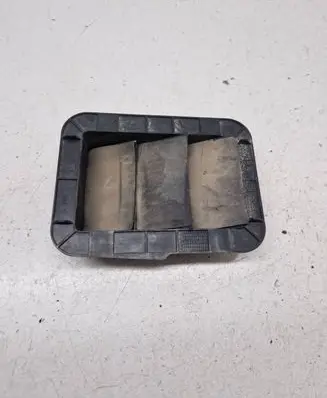 Toyota Verso Quarter panel pressure vent 629400F010