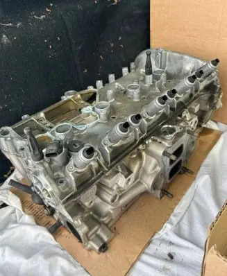 Volkswagen Golf VII Engine head 06L403S